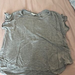 Fancy, Gray tee